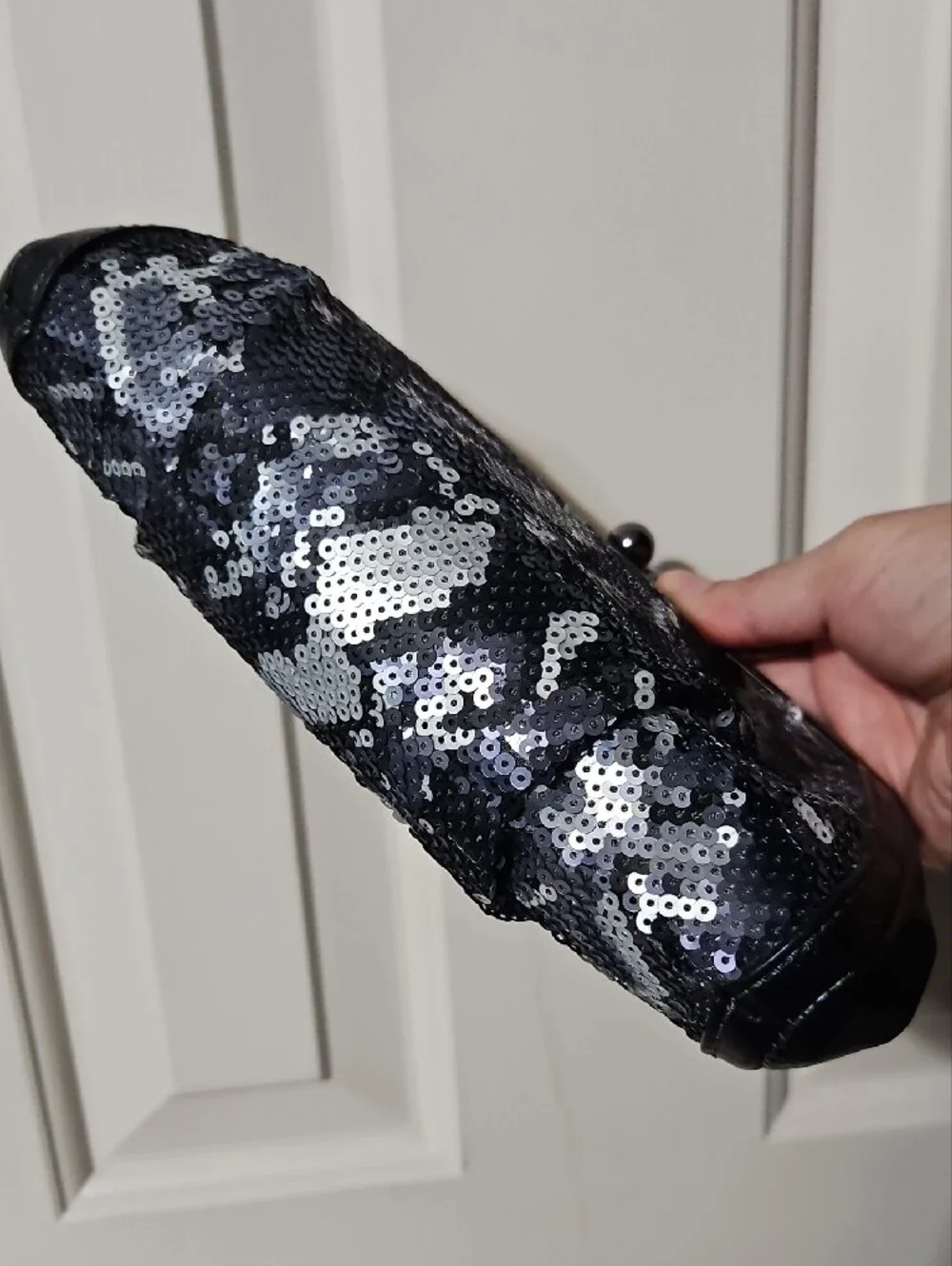 Coach NWOT Kisslock Snake Print Sequin  Clutch with Chain Crossbody Strap